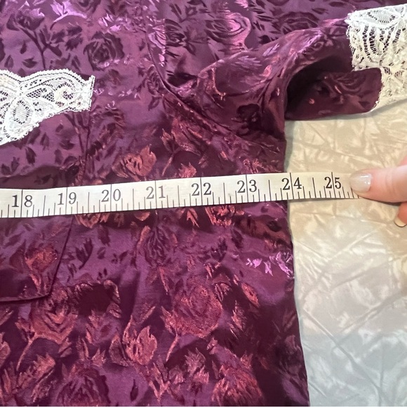vintage adonna silky nightgown burgundy floral pattern lace trim short sleeve - Picture 7 of 8